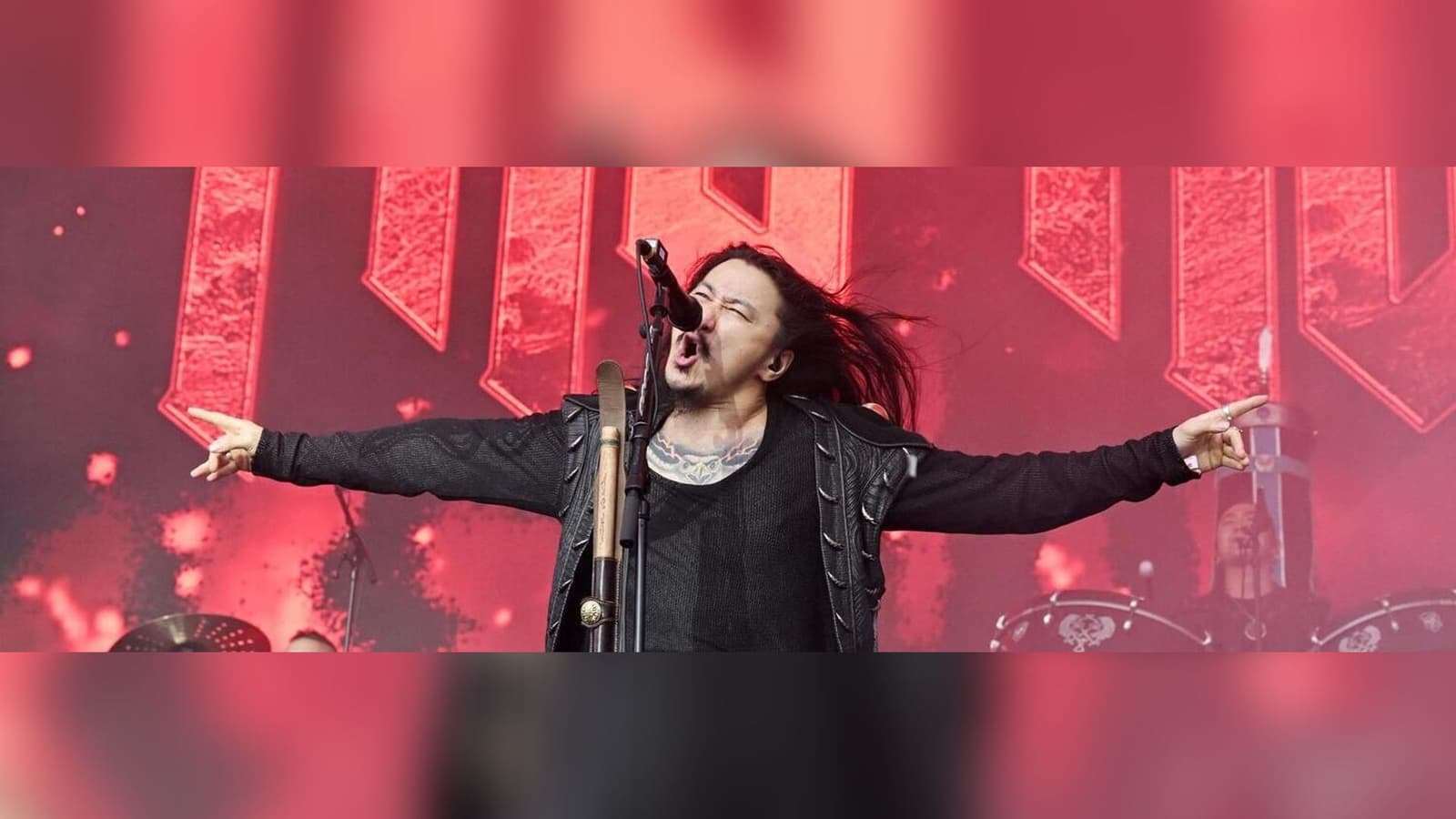 The HU and Apocalyptica with The Rasmus