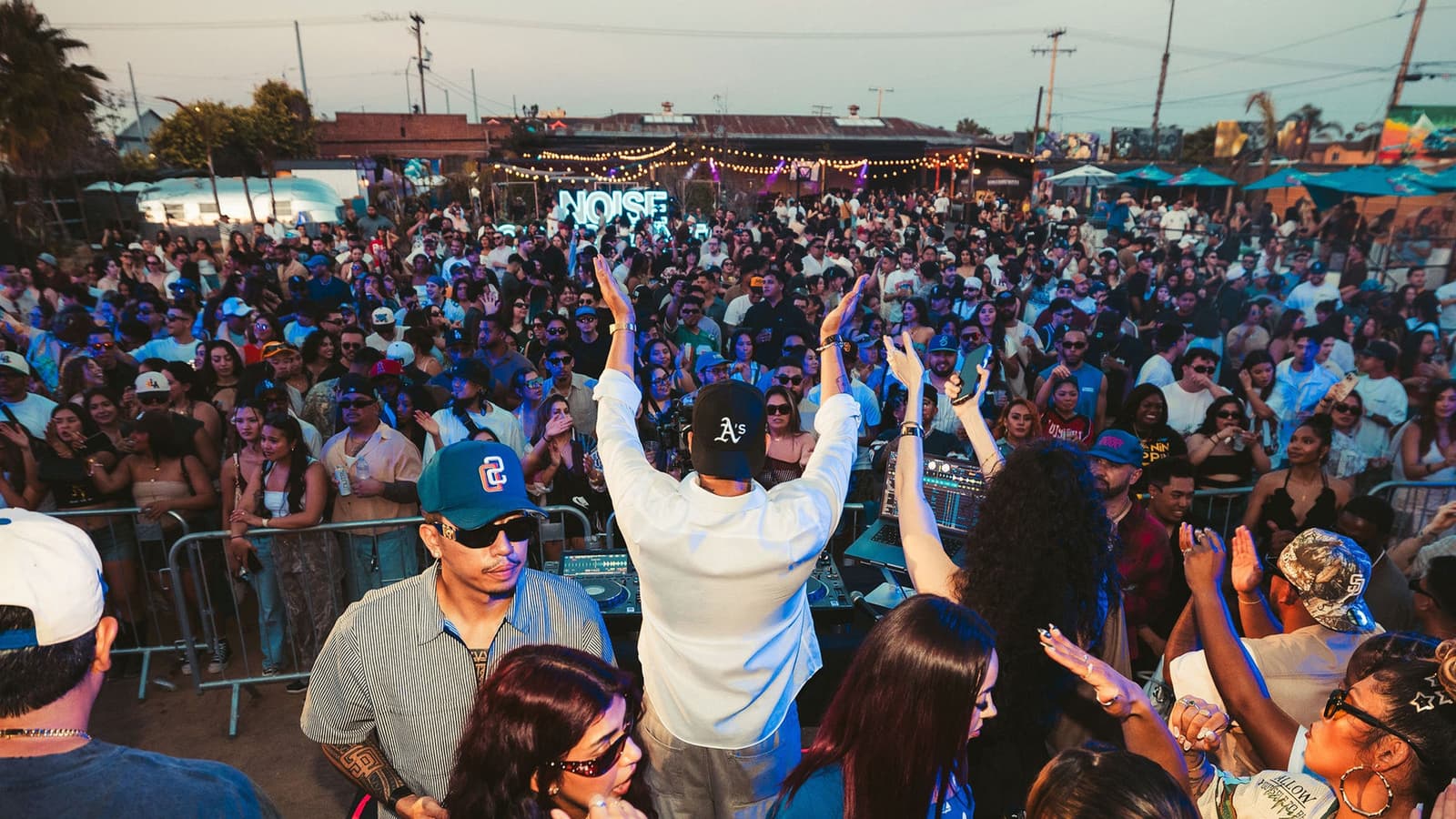 Noise Complaints Presents The Late Night R&B Experience Tour